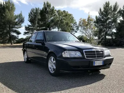 Usata Mercedes C200 136 CV (100 kW) 1997 Berlina