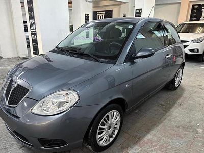Usata Lancia Ypsilon 59 CV (43 kW) 2009 Grigio Utilitaria