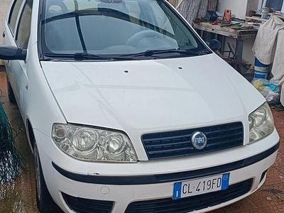 Usata Fiat Punto 60 CV (44 kW) 2004 Utilitaria