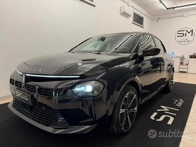 Usata Lancia Ypsilon 110 CV (80 kW) 2025 Nero Utilitaria