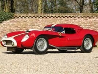 Usata Ferrari 250 300 CV (220 kW) 1961 Rosso Cabrio