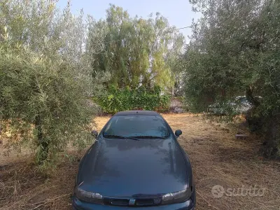 Usata Fiat Brava 65 CV (47 kW) 1996 Bluazzurro Utilitaria
