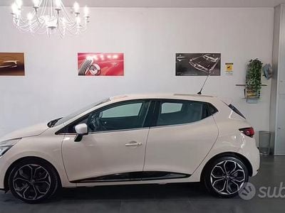Second-hand Renault Clio IV Zen 75 CP (55 kW) 2017 Bej Berlinǎ