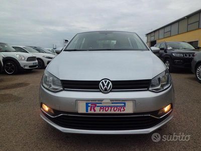 Begagnad VW Polo Highline 90 HK (66 kW) 2016 Grå Sedan