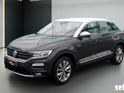 Usata VW T-Roc Style 150 CV (110 kW) 2018 Grigio/tetto bianco SUV