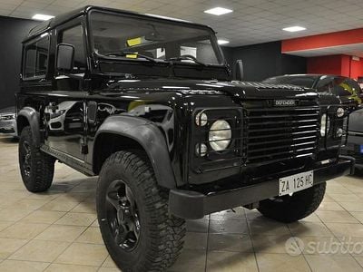 Usata Land Rover Defender 113 CV (83 kW) 1996 Nero SUV