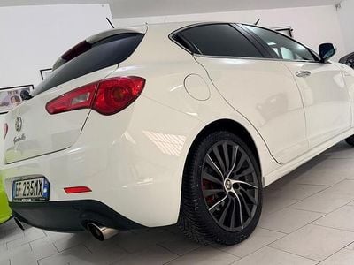 Bianco Usata 2011 Alfa Romeo Giulietta Quadrifoglio Verde Berlina | 10.900 € (Buon prezzo)