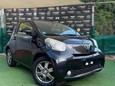 Nero Usata 2010 Toyota iQ Utilitaria | 6000 € (Buon prezzo)