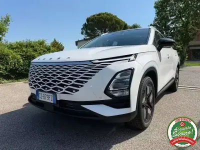 Usata Omoda 5 147 CV (108 kW) 2025 Bianco SUV