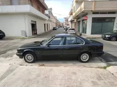 Usata BMW 520 Efficient Dynamics 150 CV (110 kW) 1990 Nero Berlina
