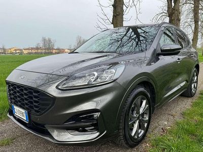 Usata Ford Kuga ST-Line 152 CV (111 kW) 2022 Grigio SUV