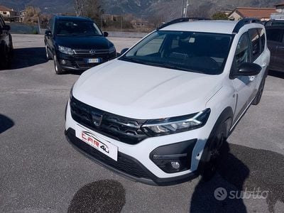 Usata Dacia Jogger Extreme 100 CV (73 kW) 2022 Bianco Monovolume