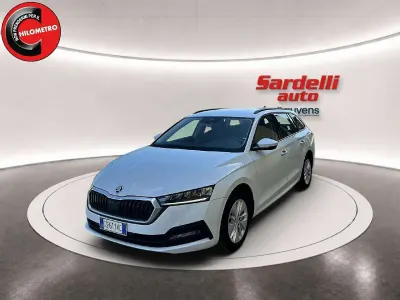 Usata Skoda Octavia Executive 150 CV (110 kW) 2024 Bianco Station wagon