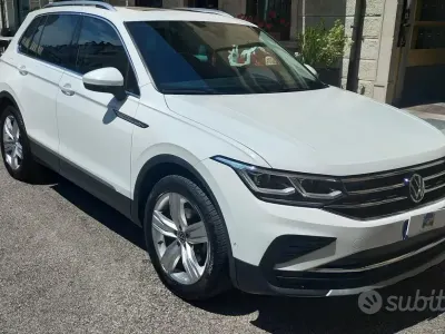Usata VW Tiguan Elegance 150 CV (110 kW) 2022 Bianco SUV