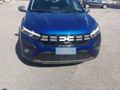 Usata Dacia Sandero 101 CV (74 kW) 2023 Bluazzurro Berlina
