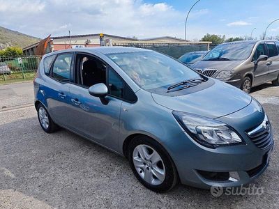 Usata Opel Meriva 95 CV (69 kW) 2014 Grigio Monovolume
