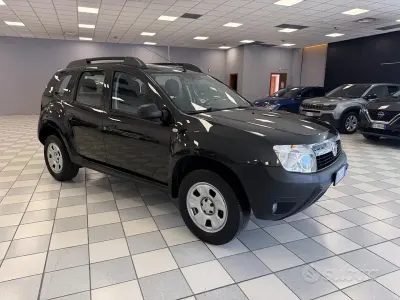 Usata Dacia Duster Lauréate 90 CV (66 kW) 2013 Nero SUV