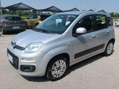 Usata Fiat Panda Easy 69 CV (50 kW) 2017 Argento metallizzato Utilitaria
