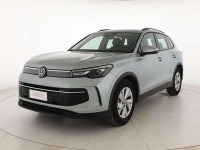 Usata VW Tiguan Life 150 CV (110 kW) 2025 Dolomite silver metallizzato SUV