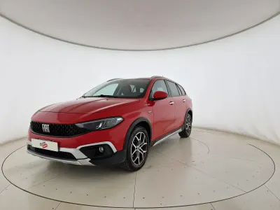 Usata Fiat Tipo Cross 100 CV (73 kW) 2023 Rosso Station wagon