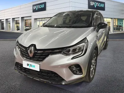 Usata Renault Captur Techno 101 CV (74 kW) 2023 Grigio SUV