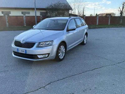 Usata Skoda Octavia G-TEC Active 110 CV (80 kW) 2014 Station wagon