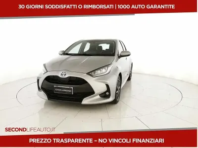 Usata Toyota Yaris Trend 120 CV (88 kW) 2023 Argento Utilitaria