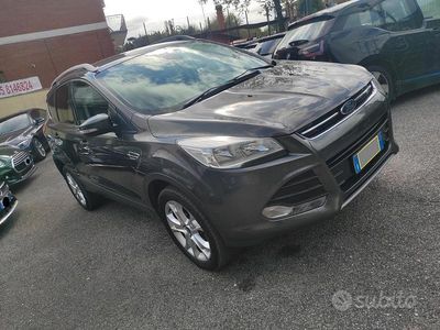 Usata Ford Kuga Titanium 150 CV (110 kW) 2016 Grigio SUV