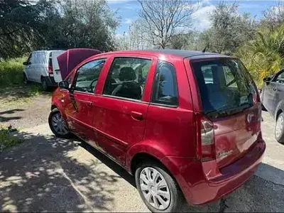 Usata Fiat Idea 70 CV (51 kW) 2004 Rosso Monovolume