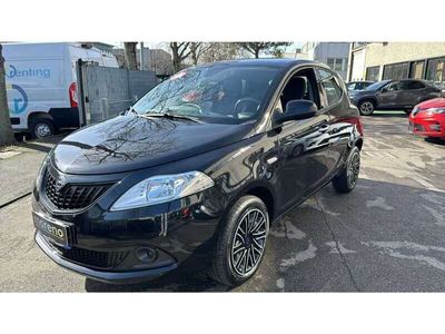 usata Lancia Ypsilon 1.0 firefly hybrid Oro s&s 70cv