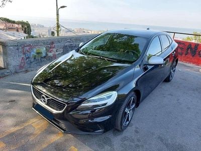 Usata Volvo V40 R-Design 152 CV (111 kW) 2017 Nero Berlina