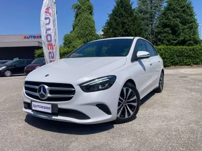 Usata Mercedes B180 Business 116 CV (85 kW) 2020 Bianco Utilitaria