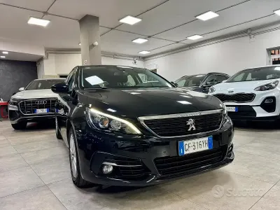 Usata Peugeot 308 Business-Line 131 CV (96 kW) 2021 Nero Berlina