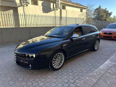 Usata Alfa Romeo 1750 Ti 200 CV (147 kW) 2012 Nero Berlina