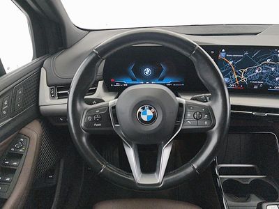 Gebraucht BMW 218 Active Tourer Luxury Line 150 PS (110 kW) 2022 Schwarz Van / Kleinbus