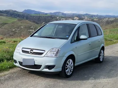 Usata Opel Meriva 105 CV (77 kW) 2009 Monovolume