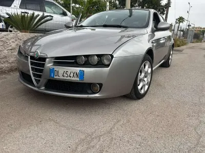 Usata Alfa Romeo 159 Distinctive 160 CV (117 kW) 2008 Grigio Station wagon