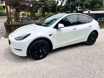 Usata Tesla Model Y RWD 219 kW (299 CV) 2023 Bianco SUV