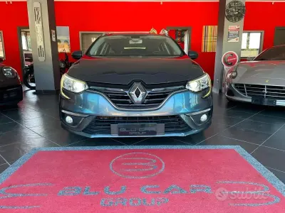 Usata Renault Mégane GrandTour 110 CV (80 kW) 2018 Grigio Station wagon