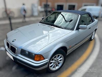 Usata BMW 320 Cabriolet 150 CV (110 kW) 1997 Grigio Cabrio