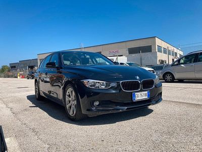Usata BMW 318 143 CV (105 kW) 2014 Nero Station wagon