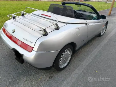 Usata Alfa Romeo Spider 150 CV (110 kW) 1996 Cabrio