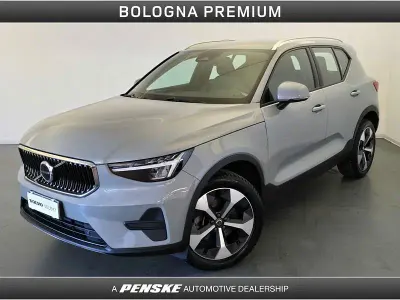 Gebraucht Volvo XC40 Core 163 PS (119 kW) 2023 Grau SUV