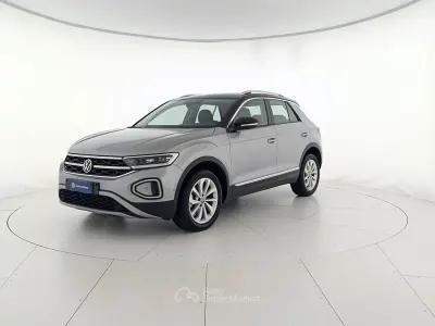 Usata VW T-Roc Style 116 CV (85 kW) 2025 Argento SUV