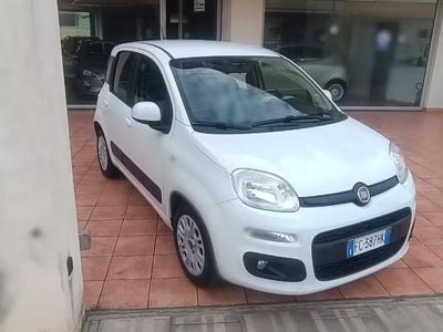 Usata Fiat Panda Lounge 95 CV (69 kW) 2016 Bianco Utilitaria