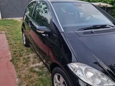 Usado Mercedes A180 Classic 109 HP (80 kW) 2005 Coupé