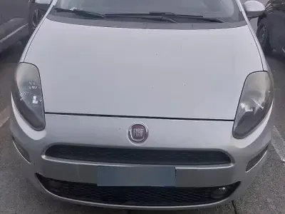 Occasion Fiat Punto 77 ch (56 kW) 2013 Gris Citadine