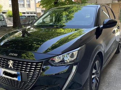 Usata Peugeot 208 82 CV (60 kW) 2022 Nero Utilitaria