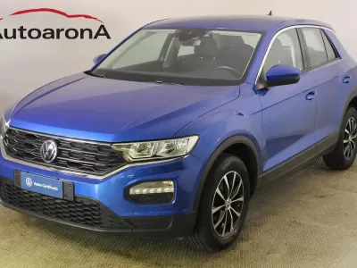 Usata VW T-Roc Business 110 CV (80 kW) 2021 Blu ravenna SUV