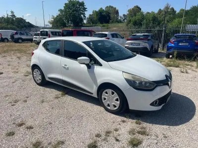 Usata Renault Clio IV 75 CV (55 kW) 2013 Bianco Berlina